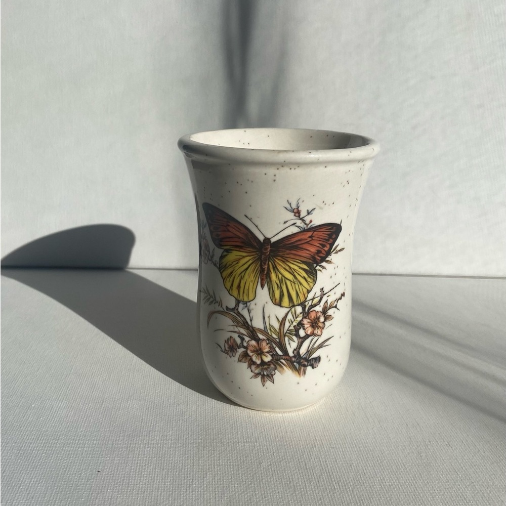 Butterfly vase